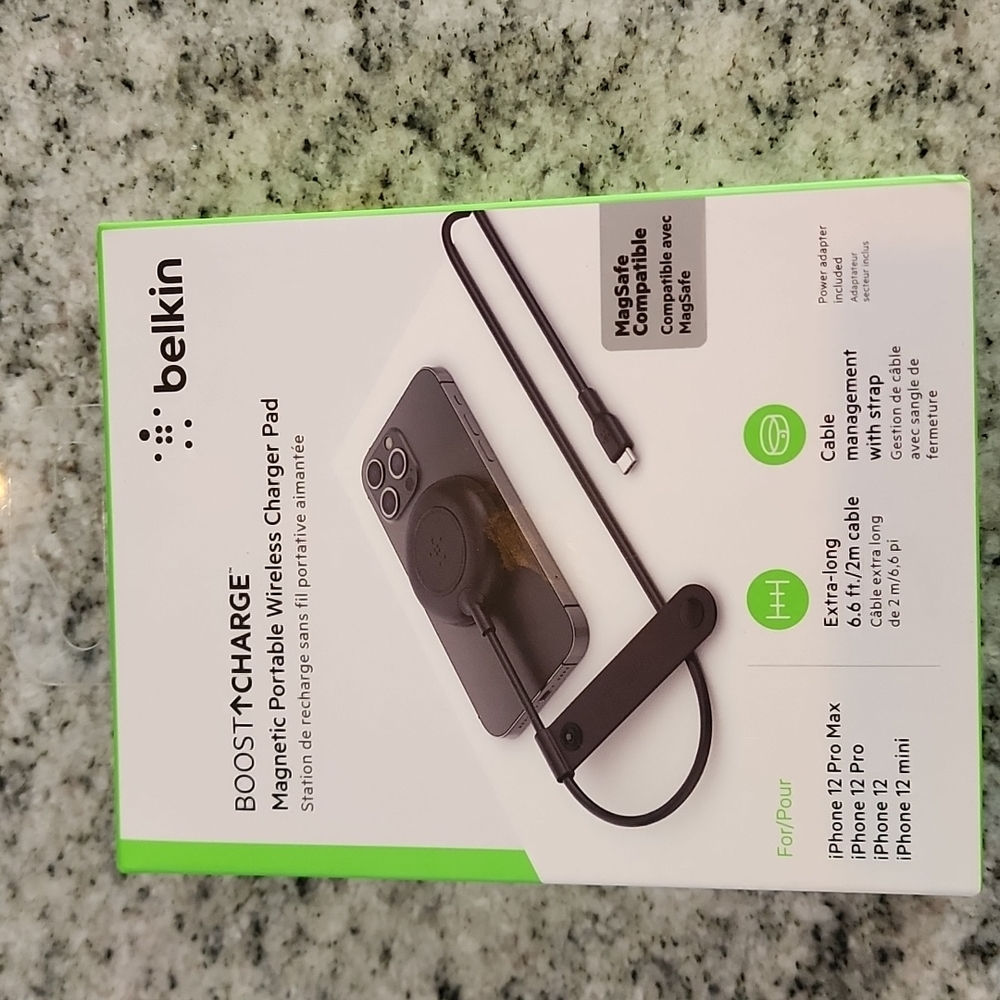 Belkin Boost Charge Magnetic Portable Wireless Charger Pad